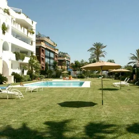 Apartment Mistral Beach Puerto Banus